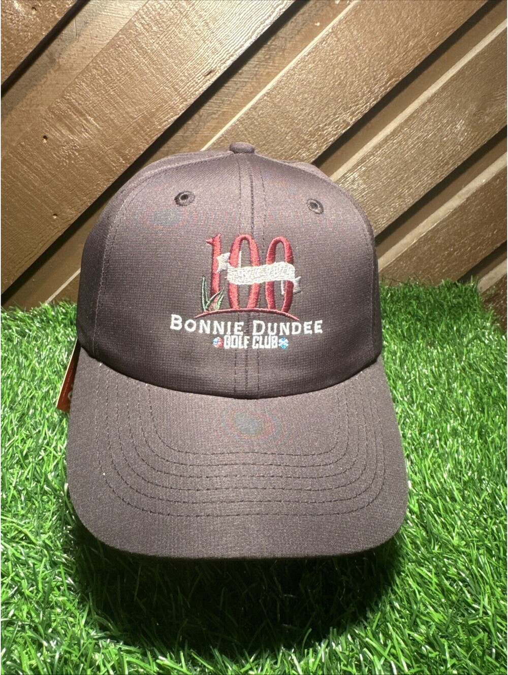 New Srixon Bonnie Dundee Golf Club 100 Year Anniversary Brown Strapback Hat